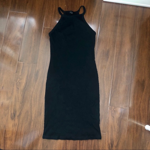 Dresses & Skirts - Halter Style Dress